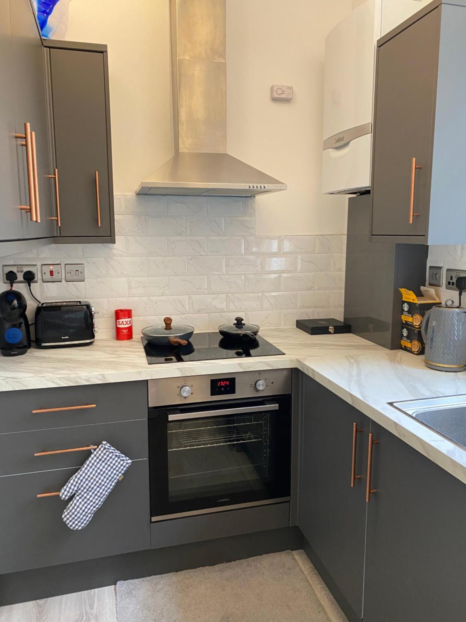 Charming Newly Refurb 2-Bed 2-Bath Whole Apartment Near Hyde Park & Kensington, Prime Paddington Location Zone 1 Londres Exterior foto