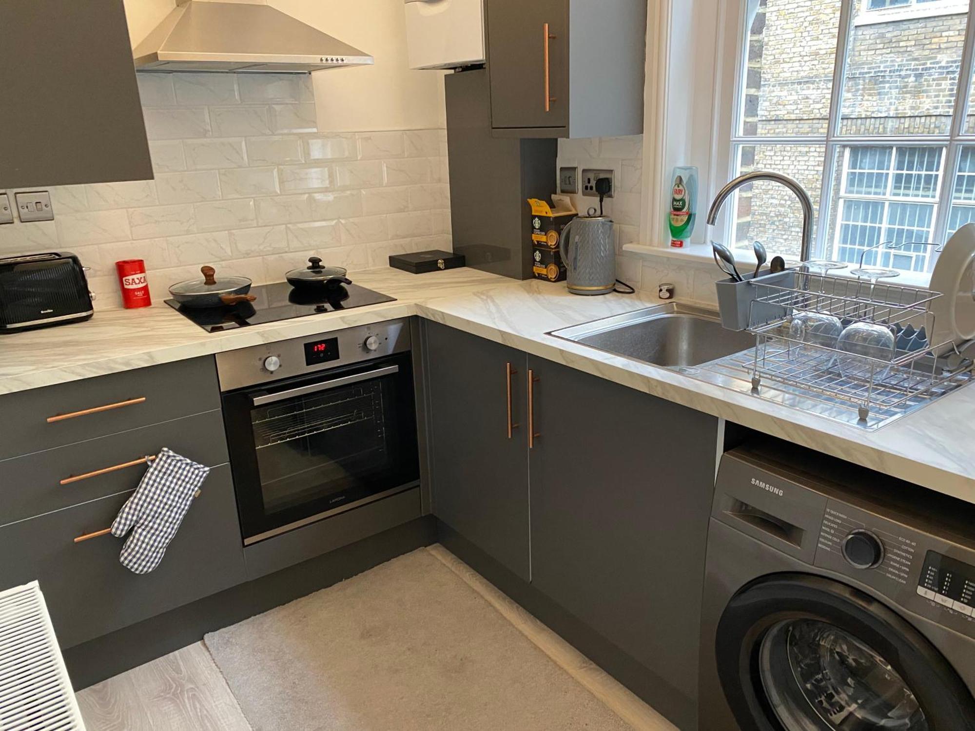 Charming Newly Refurb 2-Bed 2-Bath Whole Apartment Near Hyde Park & Kensington, Prime Paddington Location Zone 1 Londres Exterior foto